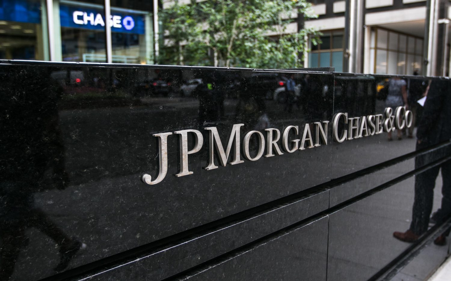 JPMorgan Expanding Blockchain Project With 220 Banks To Include Payments