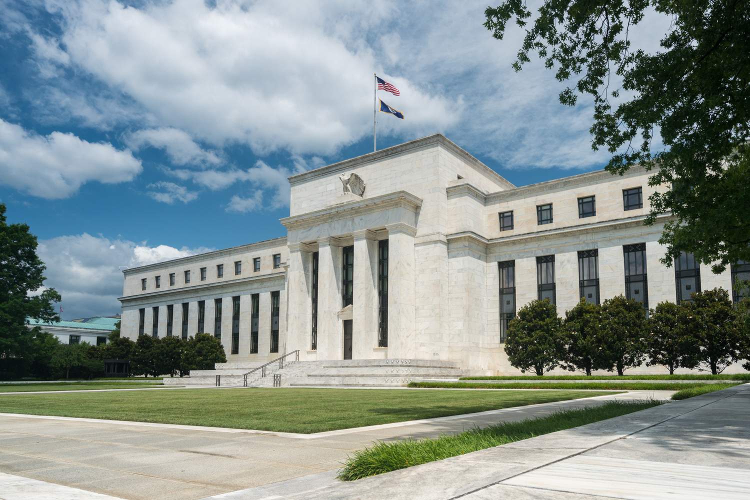 First-mover:-fed-sees-no-inflation-through-2021,-but-bitcoiners-are-betting-on-it-anyway