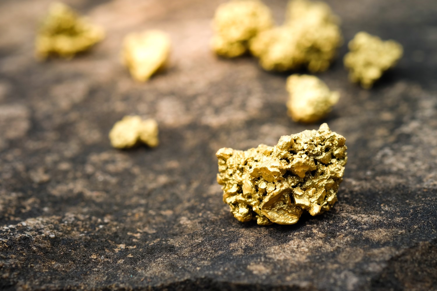 Blockchain-bites:-e-gold-claims,-arca’s-new-fund-and-generation-z