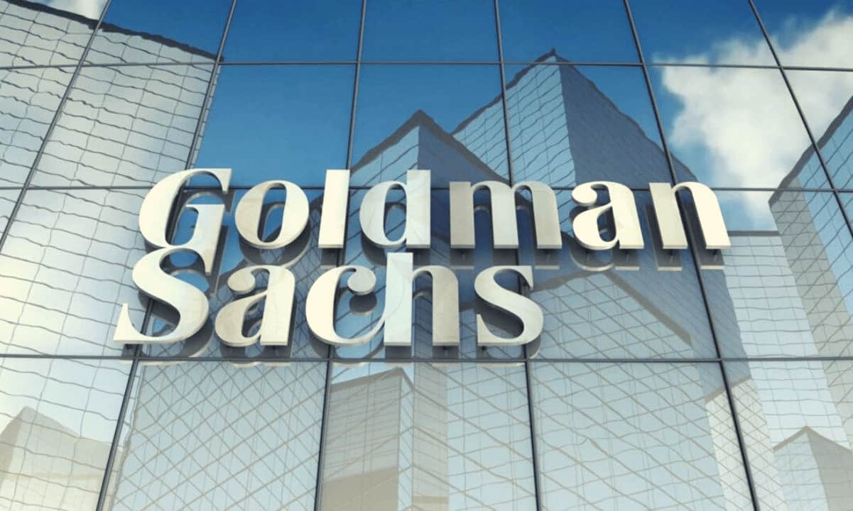 Bitcoin’s-run-won’t-harm-gold:-goldman-sachs-disagrees-with-jpm