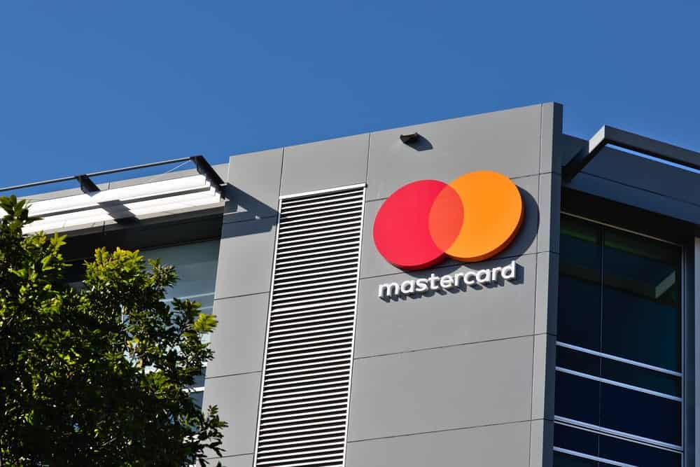 Mastercard-to-allow-all-banks-on-its-network-to-provide-bitcoin-services-(report)