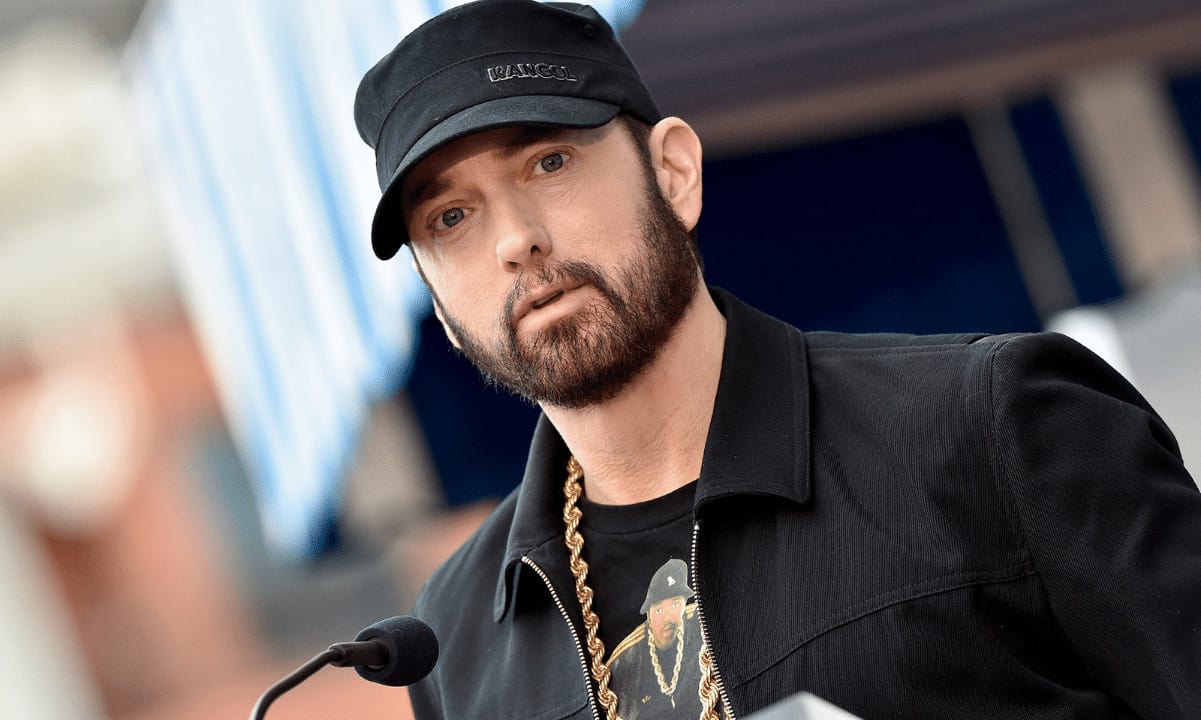 Eminem-buys-a-bored-ape-nft-for-$462,000