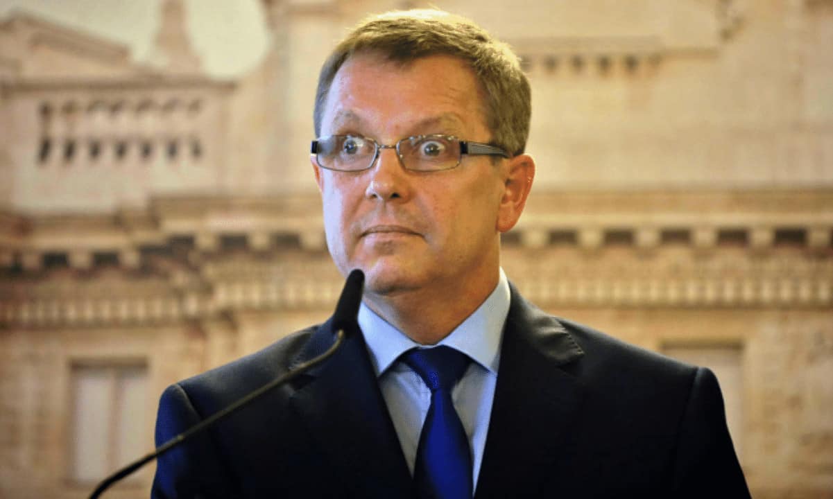 Governor-of-hungary’s-central-bank-calls-for-bitcoin-mining-and-trading-ban
