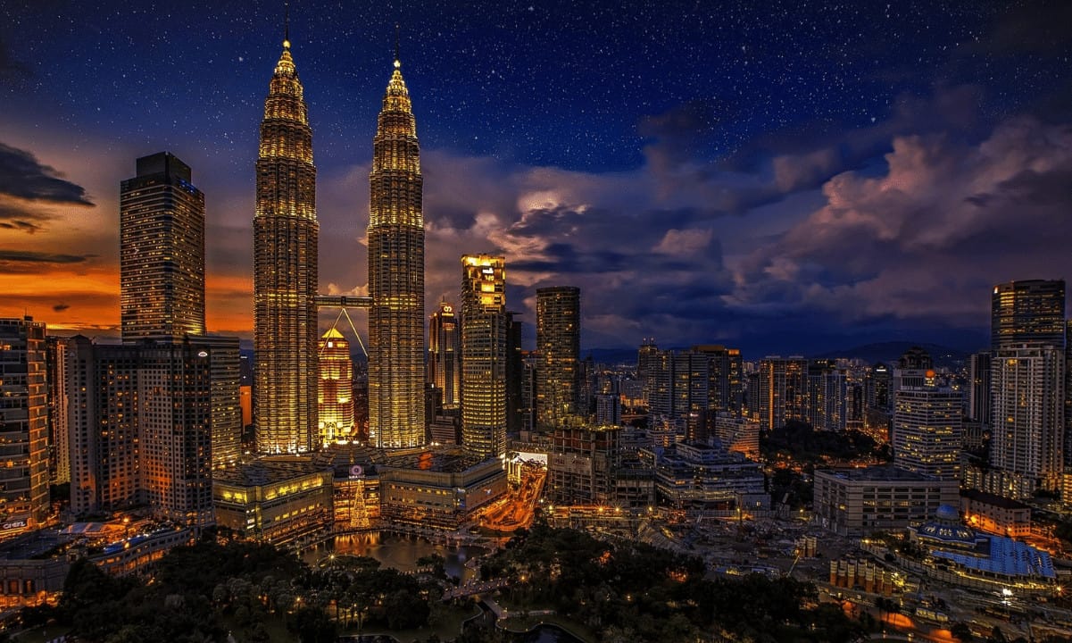 Bitcoin-to-be-adopted-as-legal-tender,-proposes-malaysian-ministry-(report)