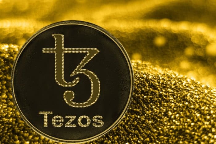 Tezos-slashes-barrier-to-become-a-baker-by-25%