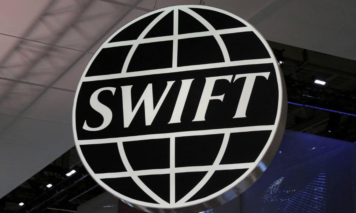 Swift-explores-the-benefits-of-a-global-cbdc-network