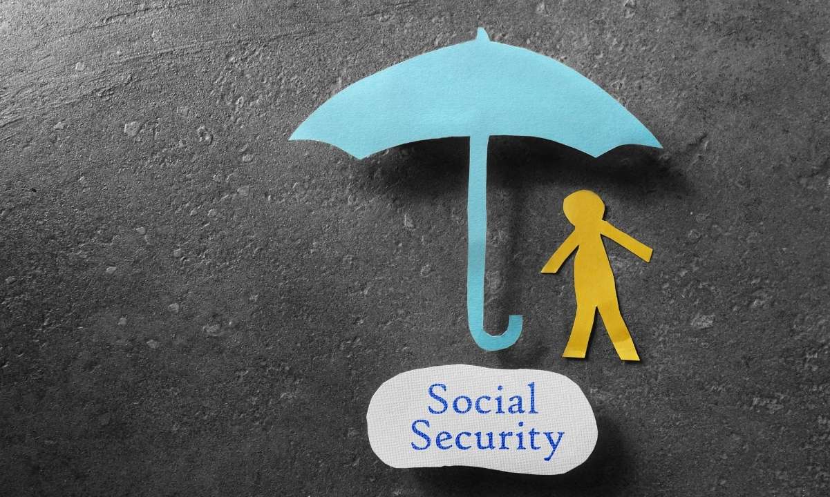 Social-security-gets-8%-boost:-why-millennials-are-turning-to-crypto-(opinion)