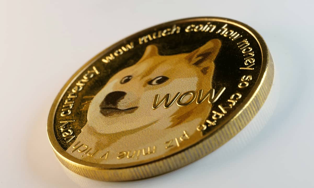 Dogecoin-dumps-8%-on-reports-that-twitter-had-paused-plans-for-crypto-wallet