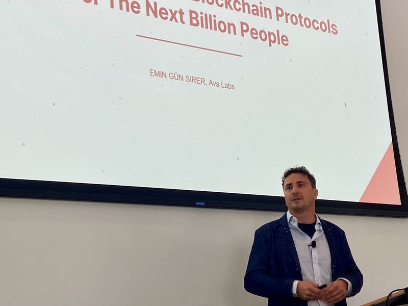 Ava-labs-ceo-calls-for-crypto-regulators-who-can-read-and-audit-code