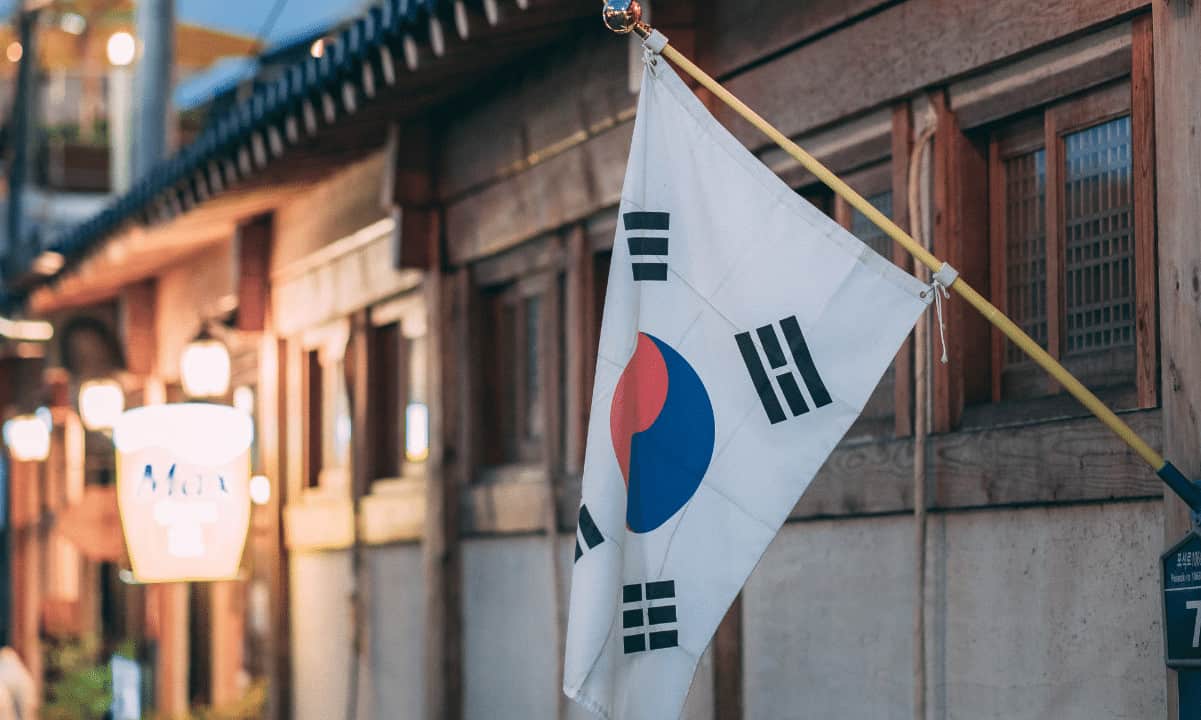 Korean-politician-agrees-to-sell-his-crypto-assets-following-public-scrutiny-(report)