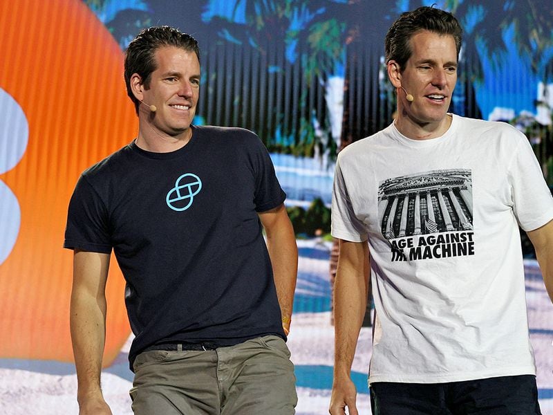 Winklevoss-twins-say-they-each-gave-$1-million-to-trump-presidential-campaign