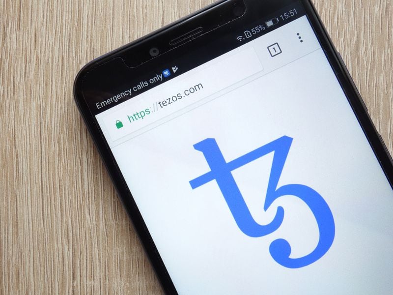 Tezos-foundation-teams-up-with-baanx-for-non-custodial-crypto-card