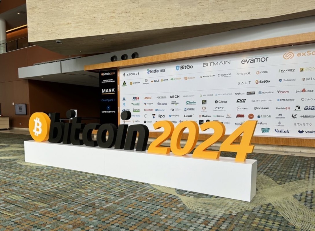 Microbt-unveils-new-whatsminer-m6xs+-series-at-bitcoin-2024-conference