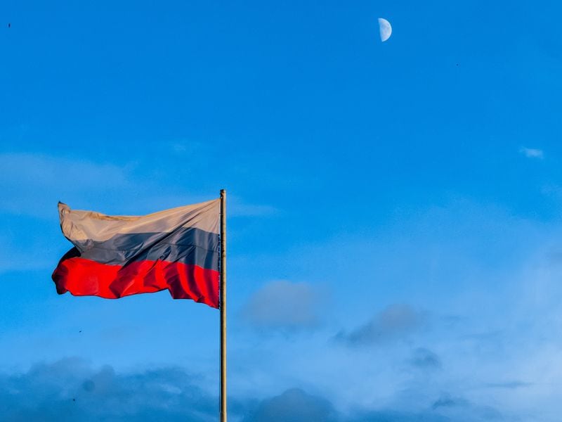 Russia-legalizes-crypto-mining-and-brings-an-experimental-regime