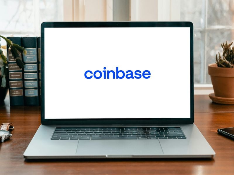 Coinbase-earnings-hurt-by-low-volume-but-trump-could-be-wild-card,-analysts-say