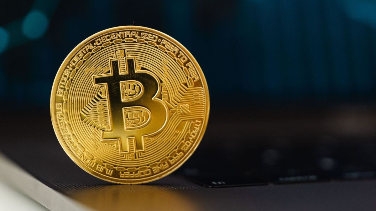 Bitcoin-dips-below-$50k-as-global-market-crashes