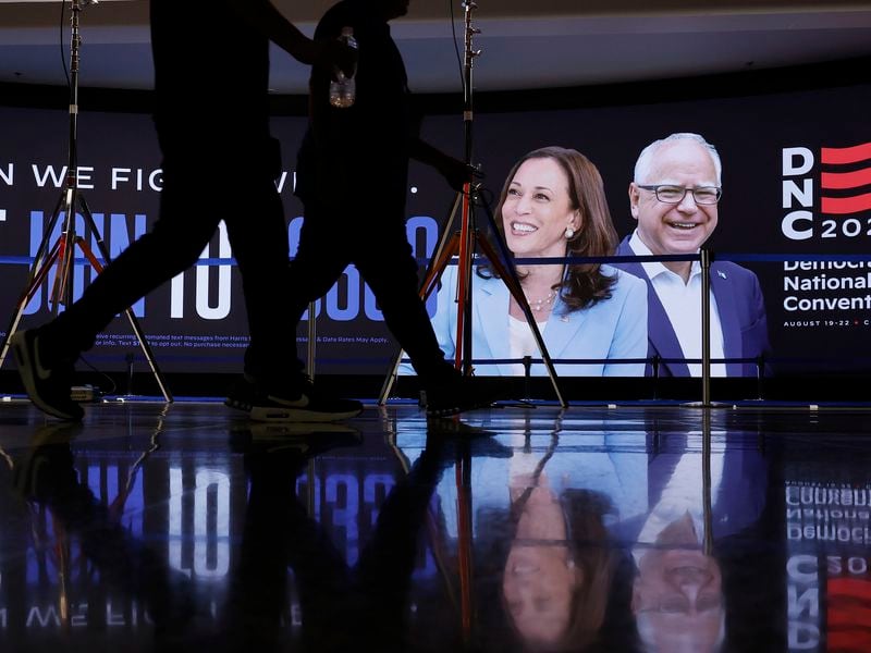 Harris-leads-trump-on-polymarket-as-dnc-begins,-but-they-got-tied-earlier-amid-volatility