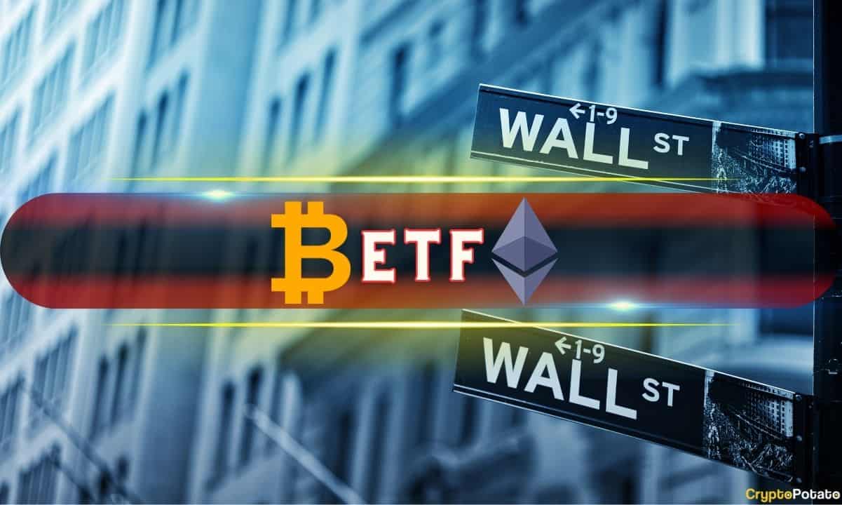 Spot-bitcoin-etfs-extend-negative-streak,-ethereum-etfs-back-in-red