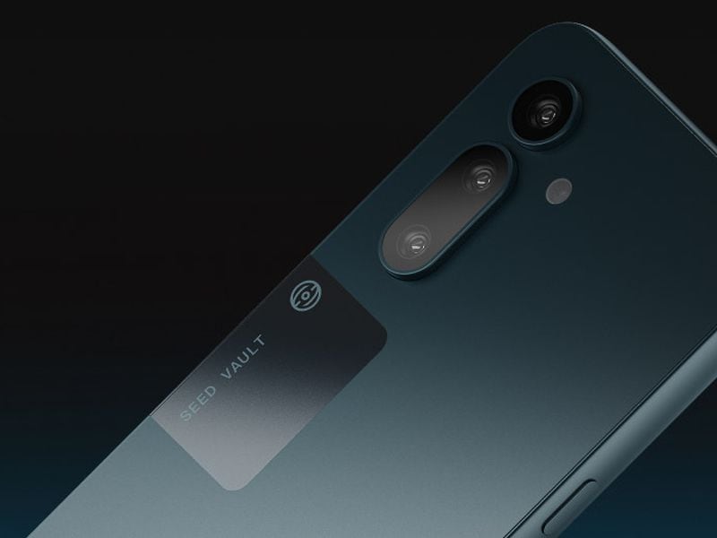 Solana-unveils-details-of-second-crypto-phone-‘seeker’