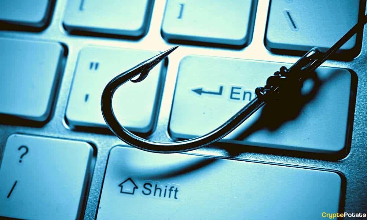 Crypto-user-loses-$300k-in-phishing-scam-via-malicious-work-meeting-link